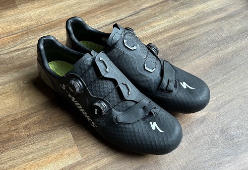 Specialized works shoes - 7,