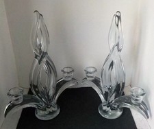 Paire de Bougeoirs à 2 bougies en cristal de Vanne vintage forme Fleur de Lys