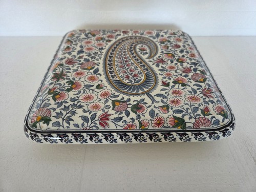Dessous plat porcelaine - plat, en