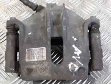 Etrier de frein avant droit