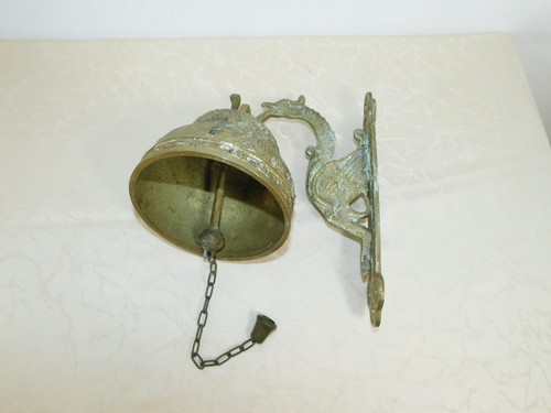 Ancienne cloche porte - ancienne,