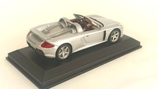 PORSCHE  CARRERA  GT  V10  612  Ch  -  IXO / ALTAYA -  1/43