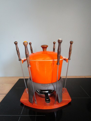 Service fondue fonte - service, a
