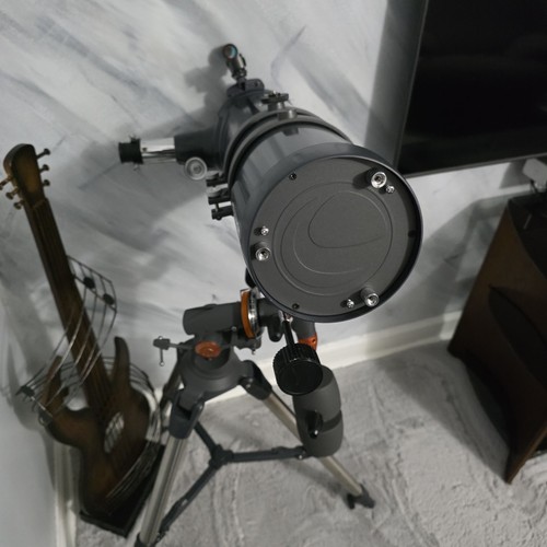 Reflector telescope tripod - reflector, on