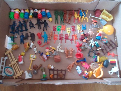 Lot jouets divers figurines - lot,