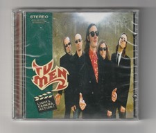 ♫ - TV MEN LIGHTS, CAMERA