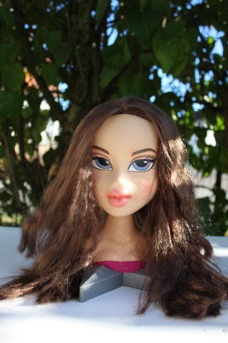Tête coiffer bratz - à, head