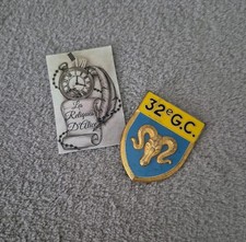 Insigne / pucelle 32 e groupement de camp G.C Fraisse Paris G2092