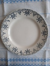 Assiette faïencerie nouvelle Givors Verdun étain sans plomb décor blanc et bleu