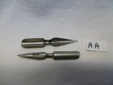 4 plumes d'écriture à