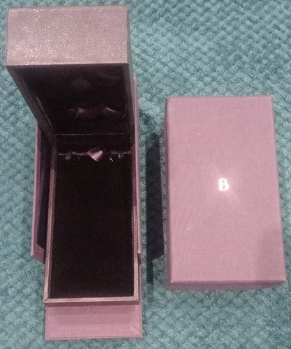 Boite box ecrin boucheron - ,