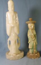 2 personnages asiatiques en