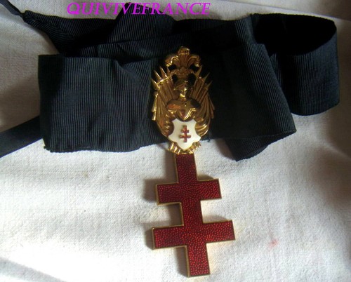 Dec8342 commandeur ordre - -,