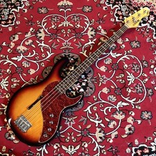 LINE 6 Variax Bass 700