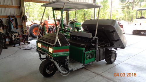 Cushman turf truckster - cushman,