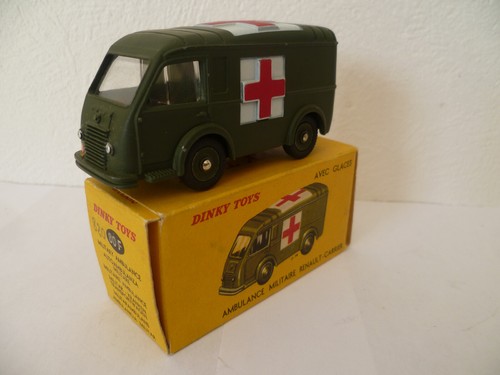 Ambulance renault carrier - ambulance,
