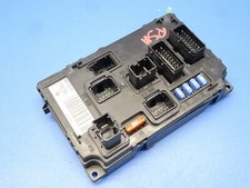 PEUGEOT 407 BOITIER ATTACHE