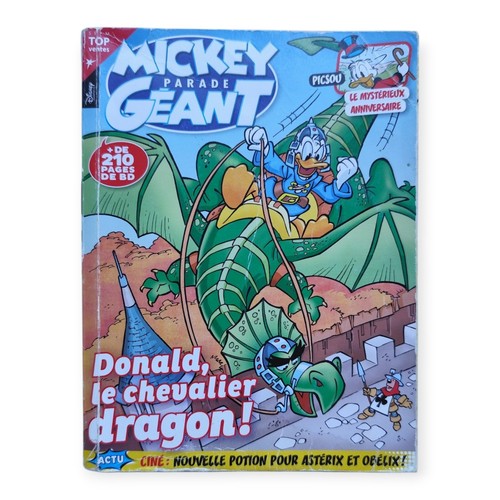 Disney mickey parade - mickey, géant