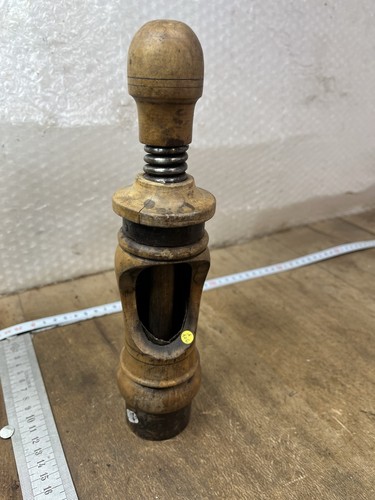 Bouchonneuse old tool outil - bouchonneuse,