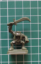 Heroquest :  orque avec épée courbe  - orc with sabre