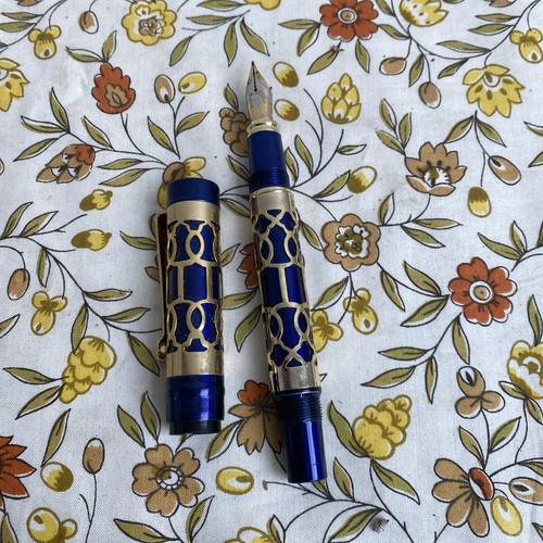Ancien stylo plume bleu - plume, doré
