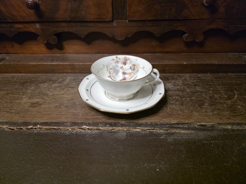Tasse sous en - sous-tasse,