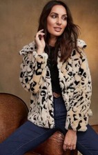 Manteau En Fourrure Léopard