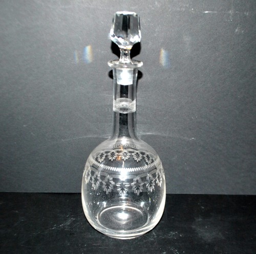 Carafe ancienne décor