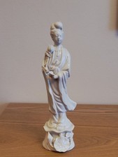 Figurine Statue Guanyin Guan Yin Porcelaine Blanc De Chine Lotus