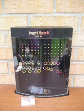 120 boucles d'oreilles argent + vitrine éclairée Haut 32,5cm large 26cm