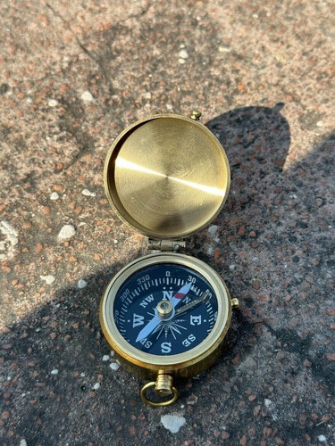 Boussole vintage nautique