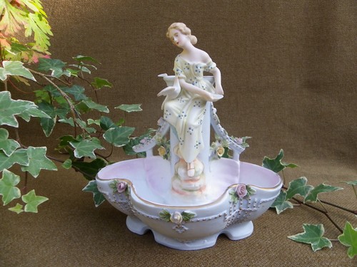 Bouquetière vase biscuit - en,