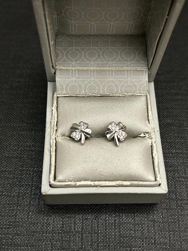 Belle paire boucles - de,