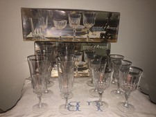 6 Flûtes À Champagne Et 6