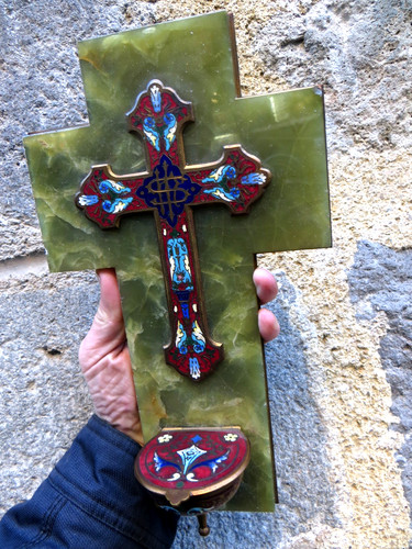 Enorme ancien benitier emaux - enorme,
