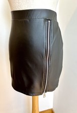 jupe T40/42 faux cuir noir