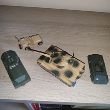 char Tigre et vl militaire Solido identique photos