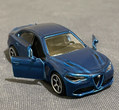 Miniature majorette alfa romeo - miniature,