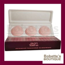 TASHA AVON COFFRET de 3 SAVONS