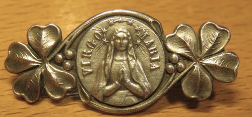 Broche insigne vierge marie - vierge,