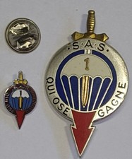 Insigne PARACHUTISTE COLO et son Pin's 1er RPIMa. Ancien Modèle Fab. DRAGO.