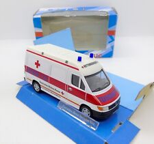 GC3614 CARARAMA / MERCEDES BENZ SPRINTER AMBULANCE NOTRUF 112 1/43