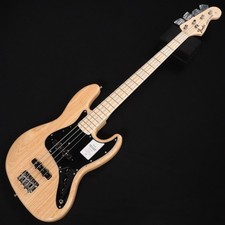Guitare basse électrique
