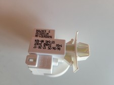 MACHINE A LAVER HOTPOINT