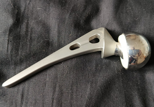 Ancienne prothese hanche - ancienne,