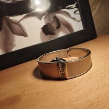 Montre femme Yves Rocher bracelet rigide avec strass quartz pile incluse