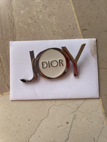 Broche pin neuf parfum - broche,