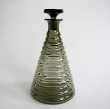 Carafe Conique en Verre Fumé