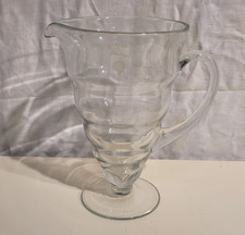 Carafe , pichet ,broc à eau