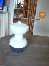 ANCIEN MOULIN A CAFE PEUGEOT